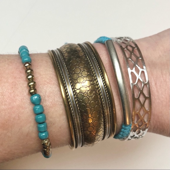 Antique gold boho necklace with faux turquoise - Picture 6 of 6